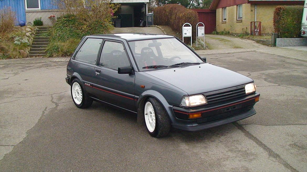 Toyota Starlet EP-71 "Black-top" SOLGT billede 2