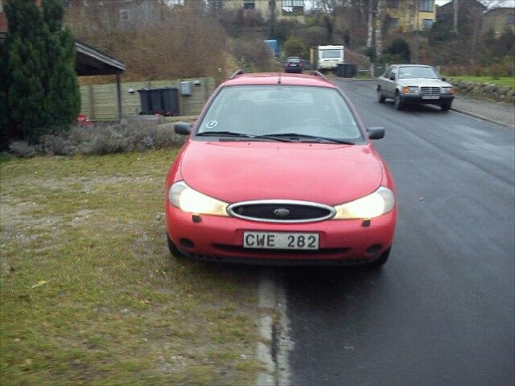 Ford Mondeo 2,0 16v Zetec billede 1