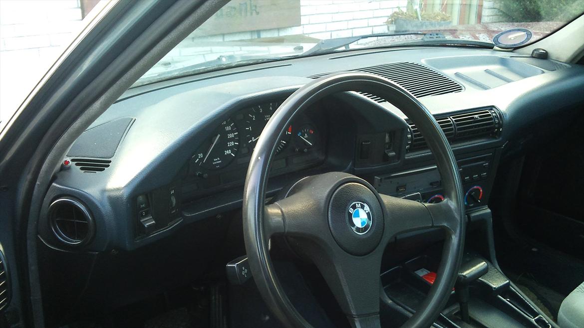 BMW E34 525i billede 8