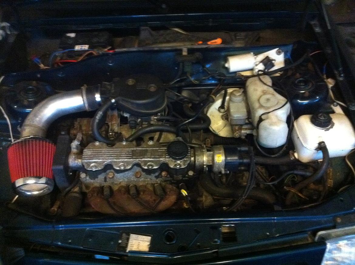 Opel Corsa a - der er std luftfilter på nu. billede 8