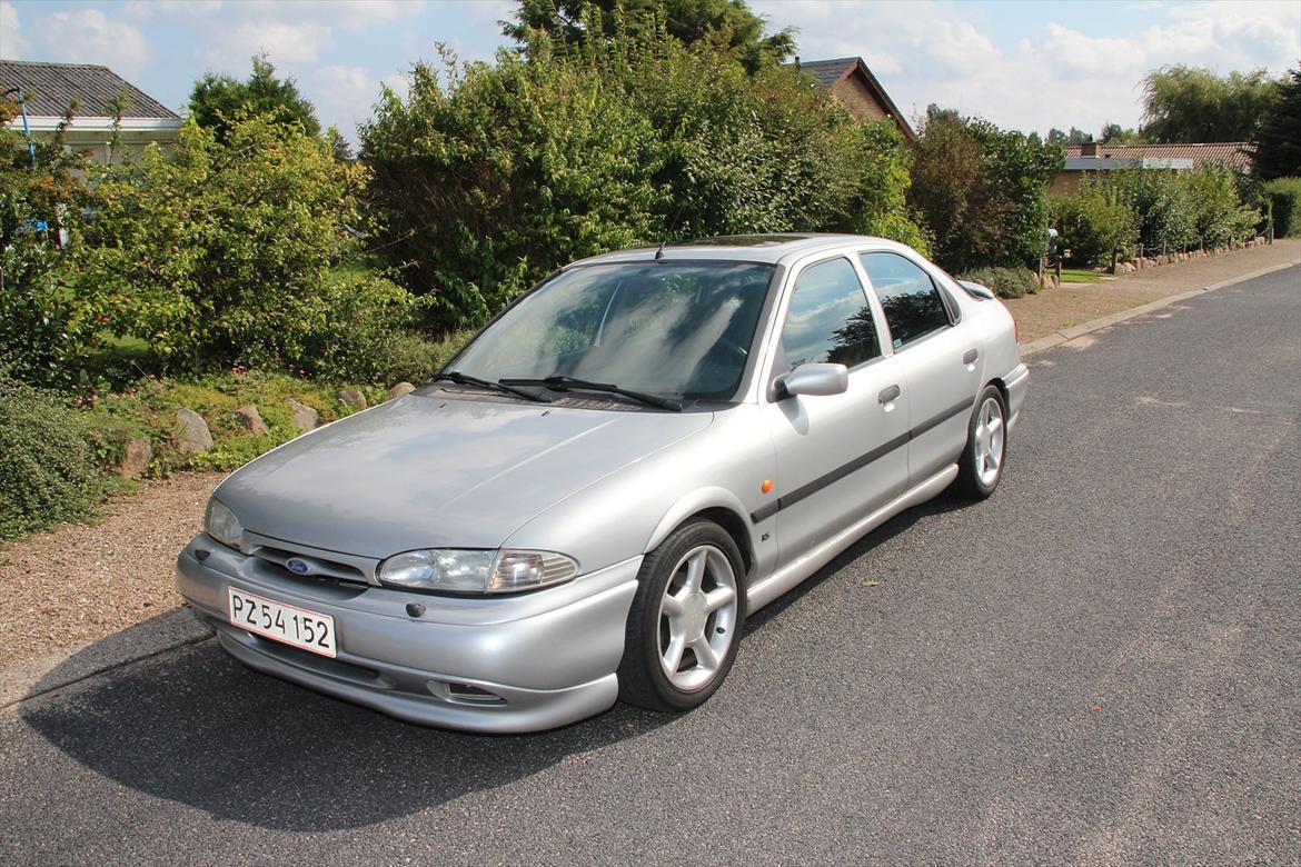 Ford Mondeo mk I billede 1