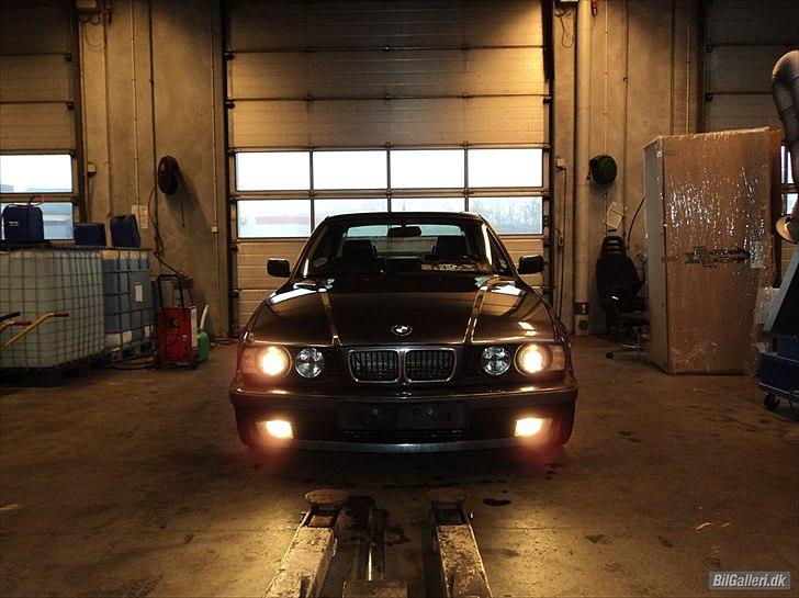 BMW E34 525i Turbo // SOLGT billede 4