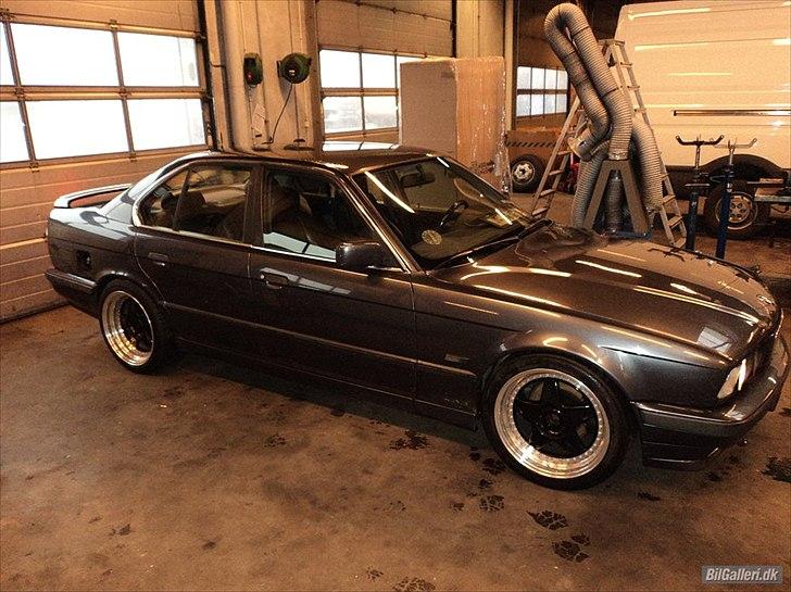 BMW E34 525i Turbo // SOLGT billede 6