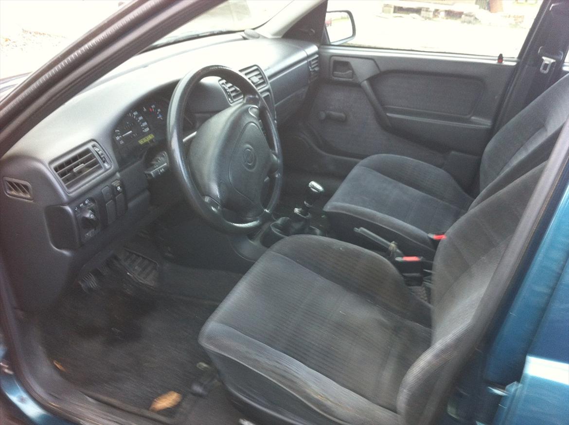 Opel Vectra A 1.8i billede 7