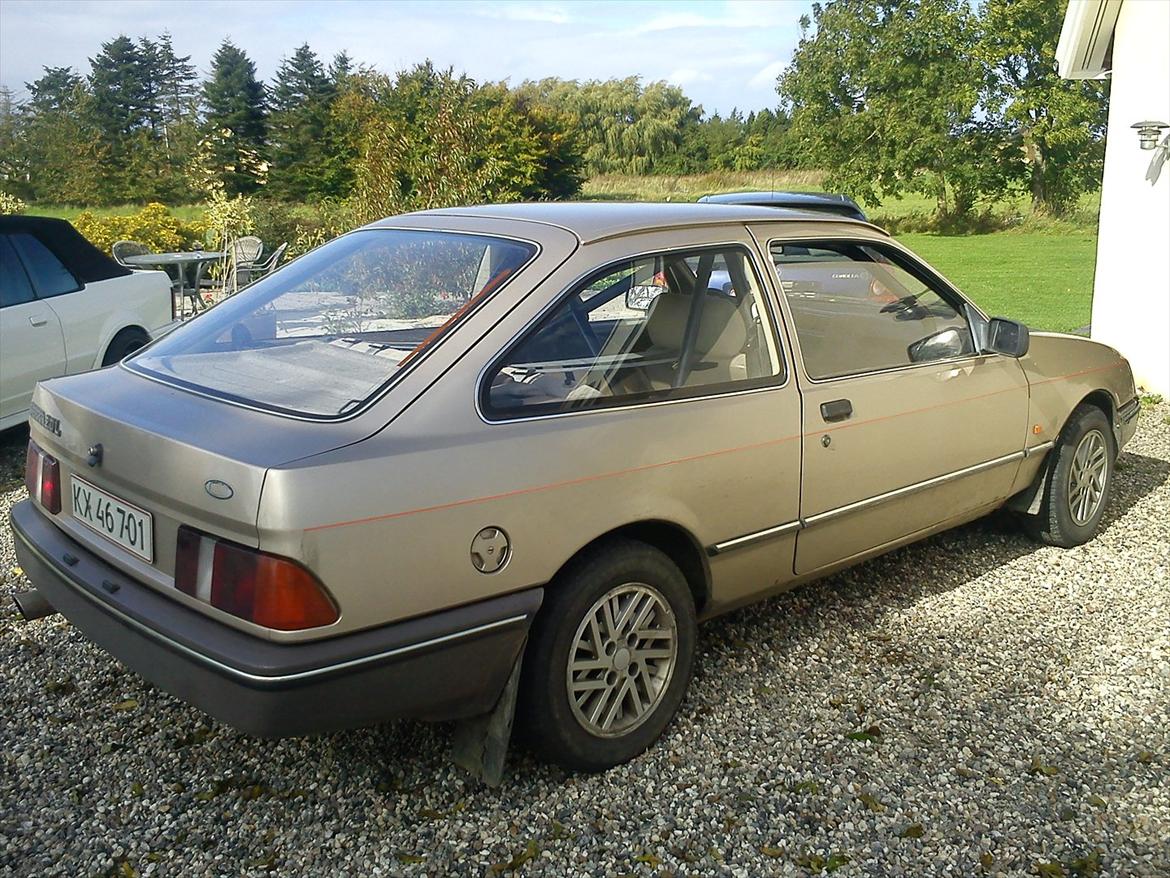 Ford Sierra 2.0 V6 billede 1