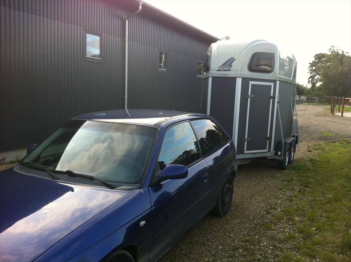 Opel Astra F GSI - Ja, den kan nok trække sådan en heste trailer + stor hest uden problemer ;)  billede 20