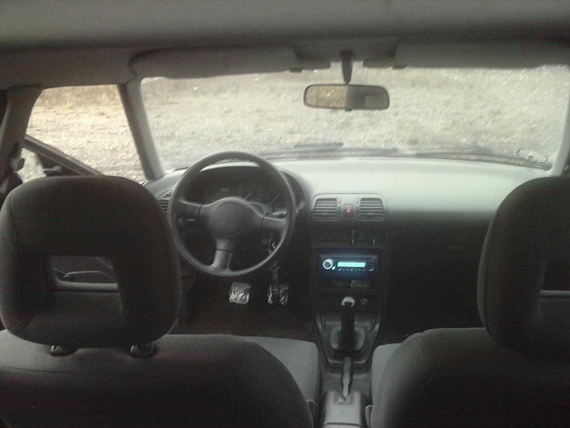 Mazda 323f 1.6 16v (død) billede 16