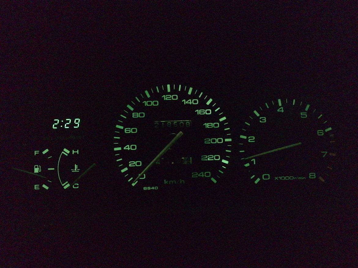 Mazda 323f 1.6 16v (død) billede 17