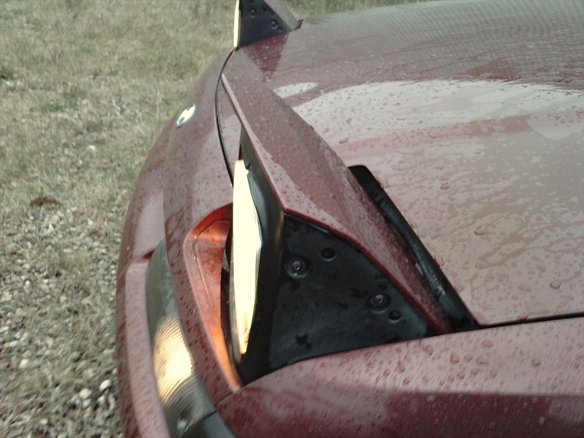 Mazda 323f 1.6 16v (død) billede 10