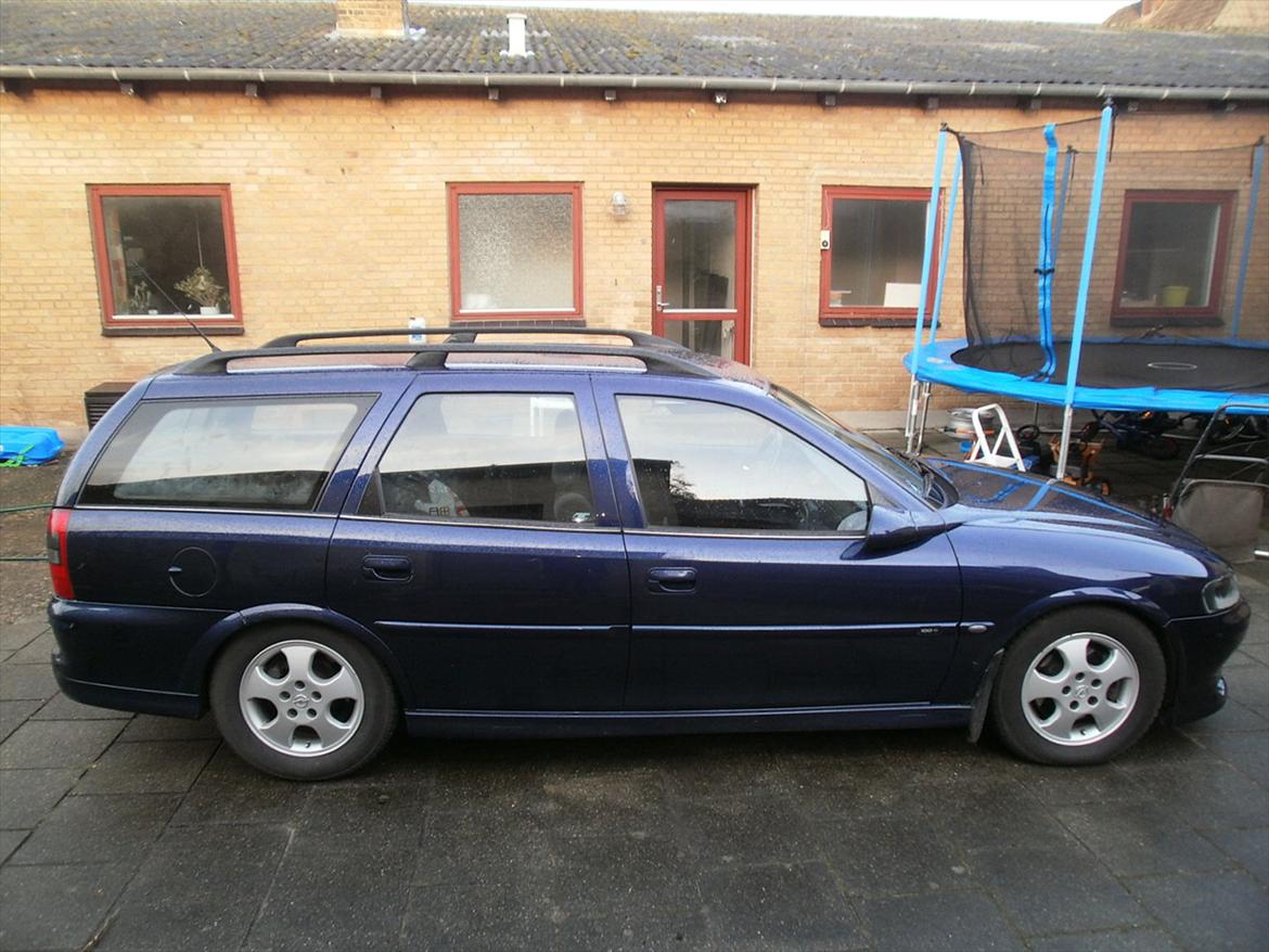 Opel Vectra B 2,0 16v st.car billede 3