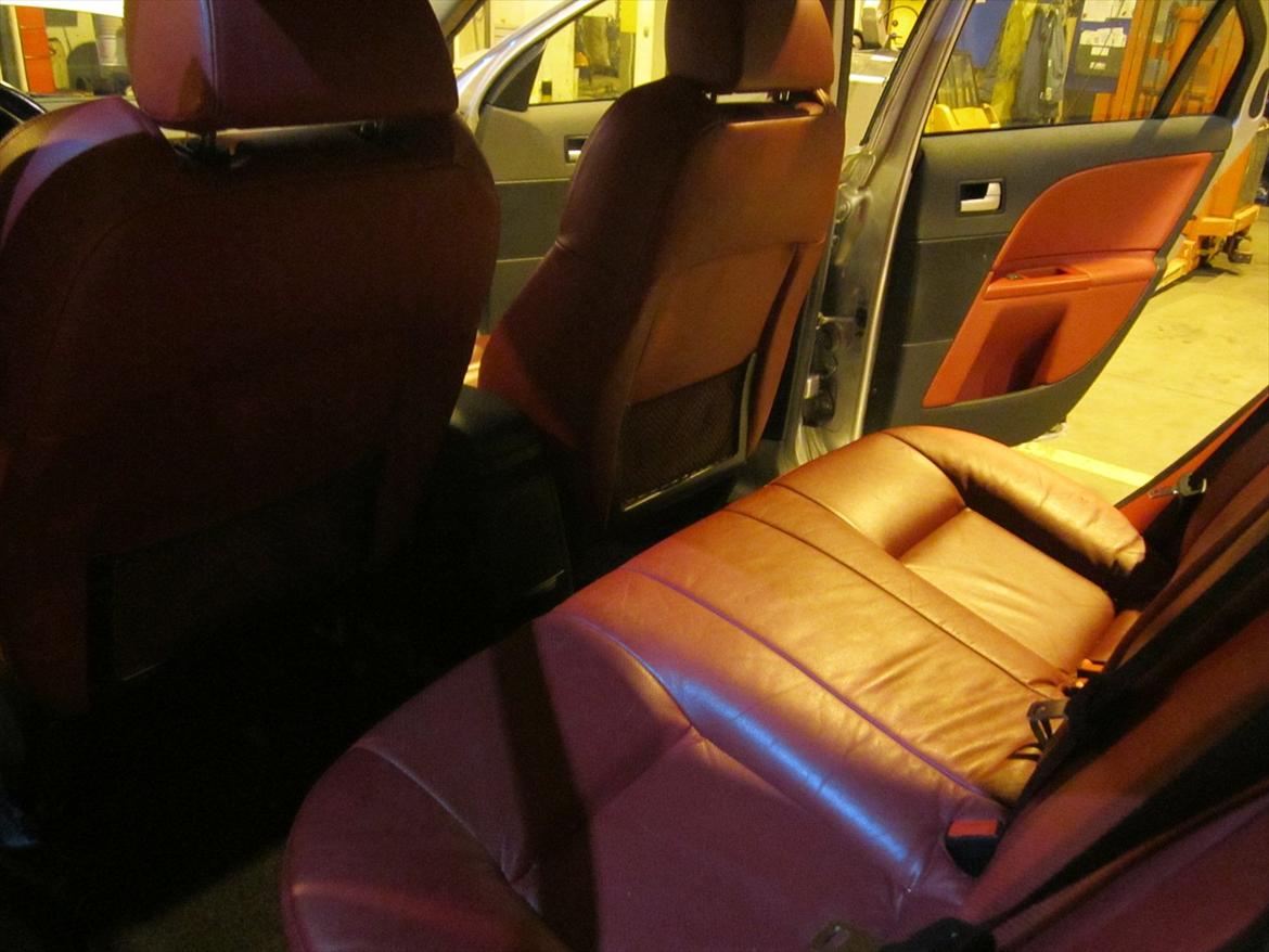 Ford Mondeo ST 220 billede 9