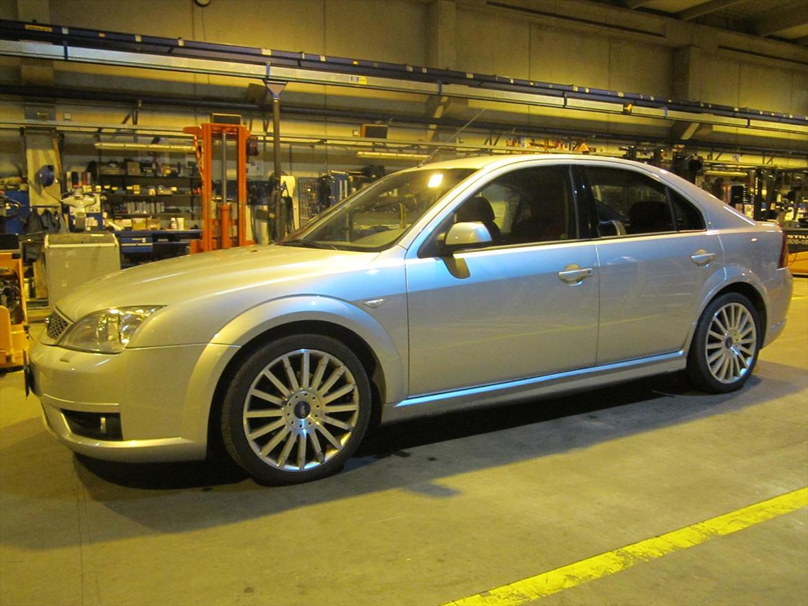 Ford Mondeo ST 220 billede 19