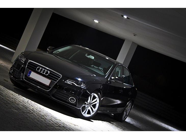 {{currentPhoto.altText}} billede {{currentPhoto.number}}