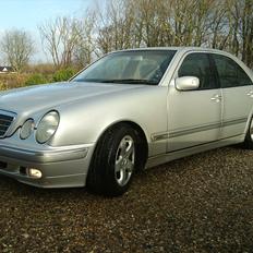 Mercedes Benz E220 CDI w210