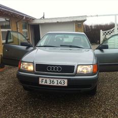 Audi 100 C4