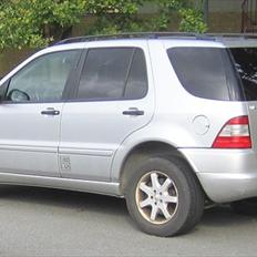 Mercedes Benz ML 430 V8 Aut *Solgt*