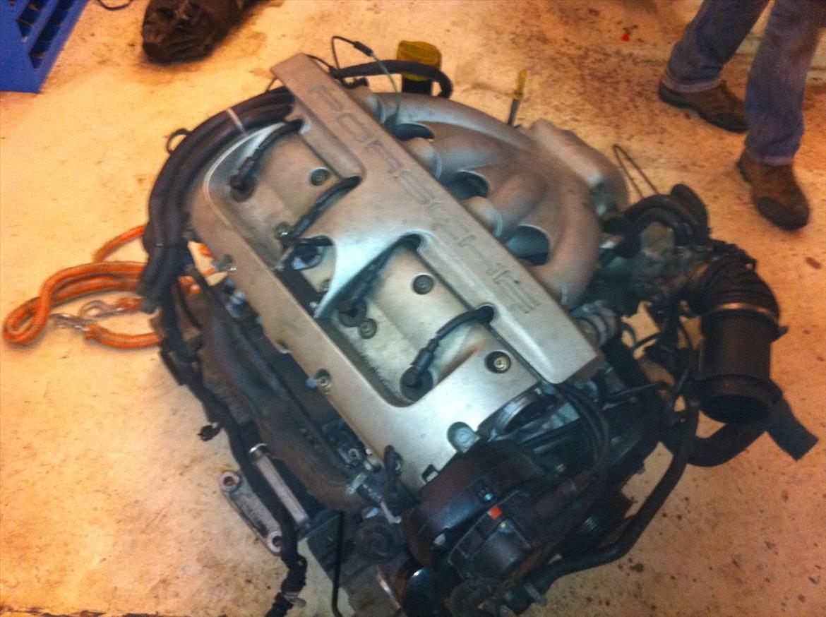 Porsche 944  - 3.0 l motor fra dansk 968 der døde på køgebugt motorvejen der er nu 4 968 på plader  billede 15