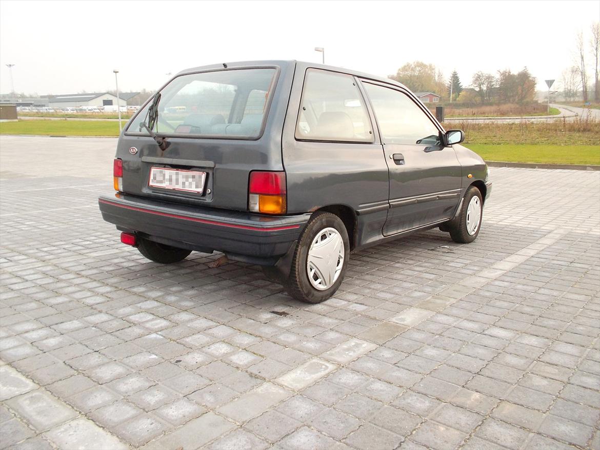 Kia pride 16 v billede 5