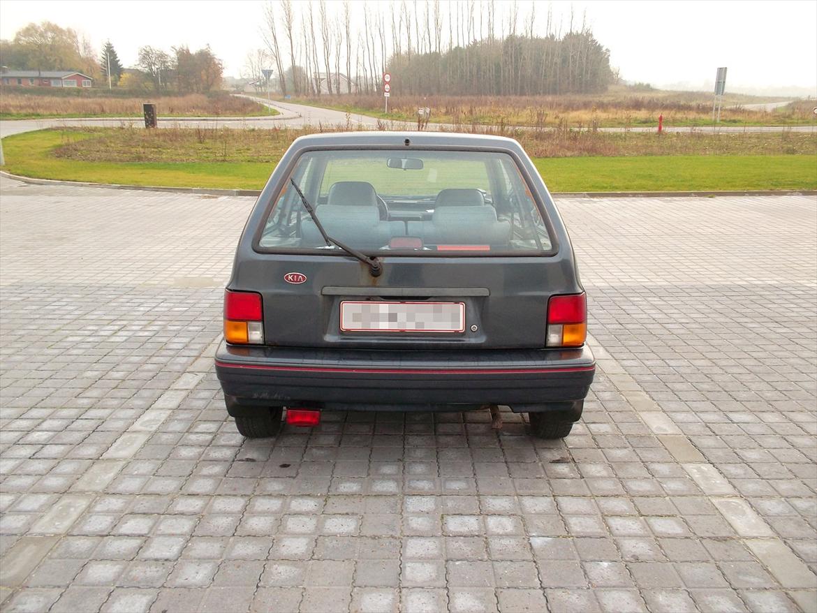 Kia pride 16 v billede 6