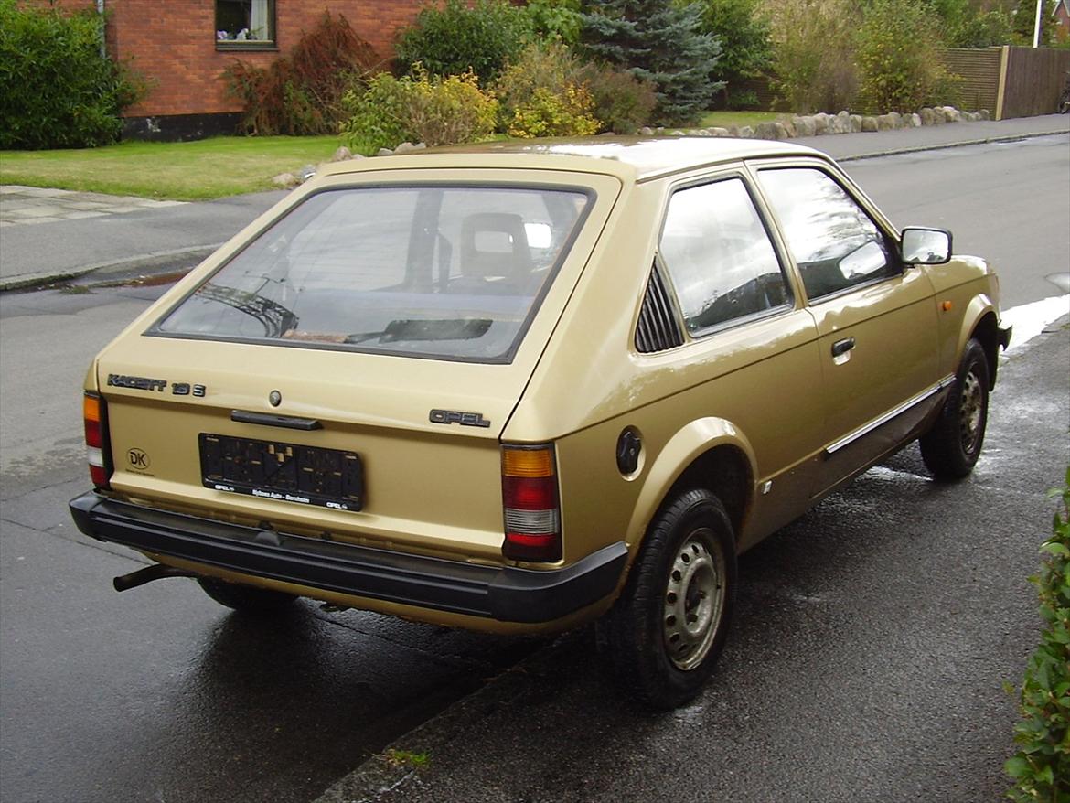 Opel Kadett D - bilen som jeg købte den billede 1
