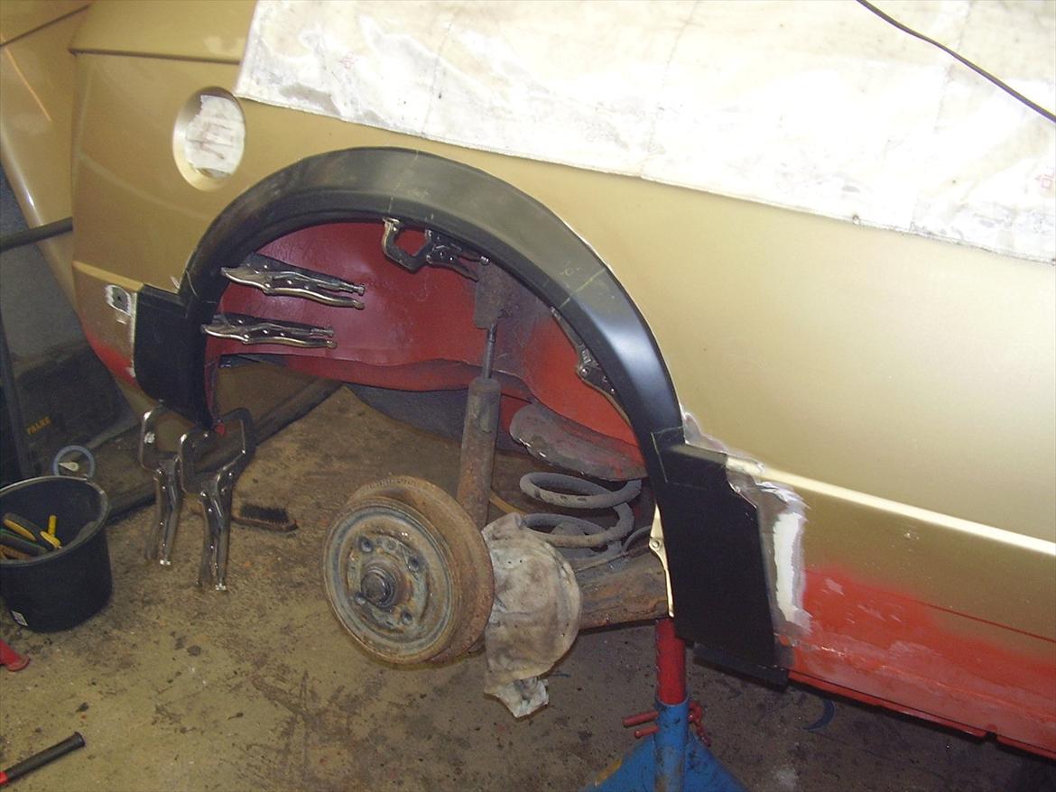 Opel Kadett D - den højre skærmkandt var også nød til at blive skifted billede 17