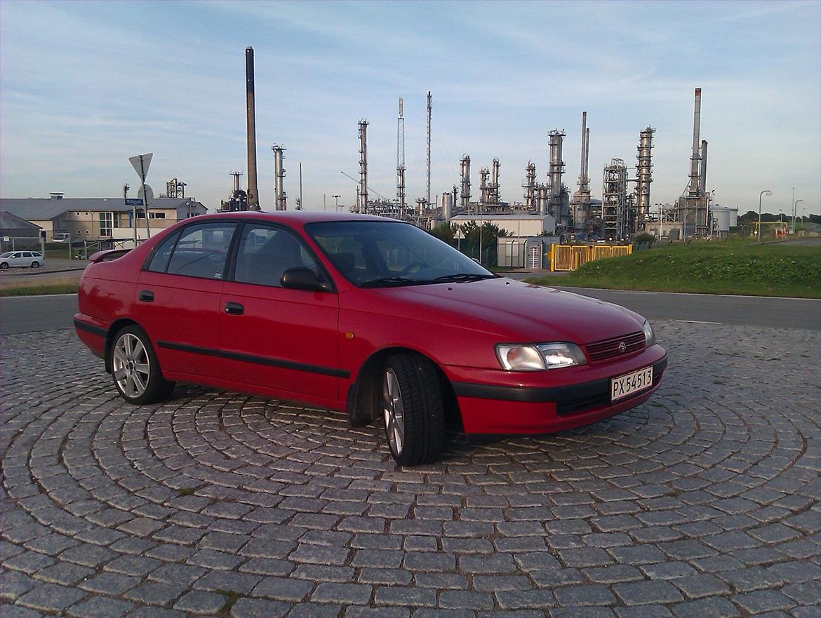 Toyota Carina E 2.0I Aut (Solgt) billede 1