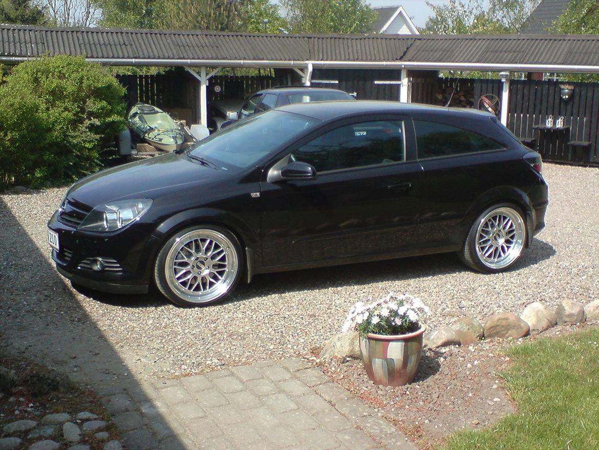 Opel Astra GTC Turbo billede 1