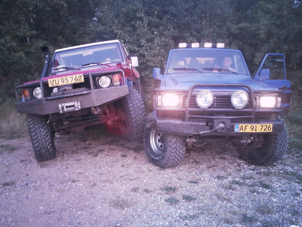 Nissan Patrol 2,8 TD 4x4 Lang pick-up - Tja Det må siges a være en rimelig tæt pakering billede 10