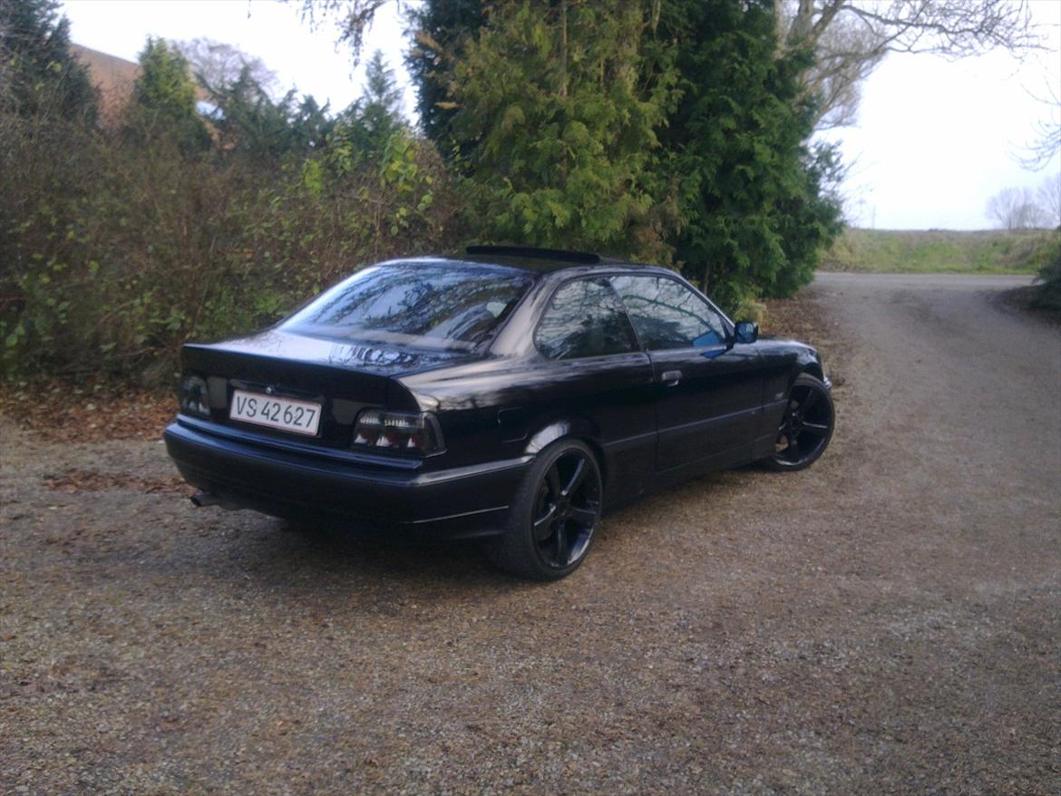 BMW e36 320i coupe SOLGT billede 5