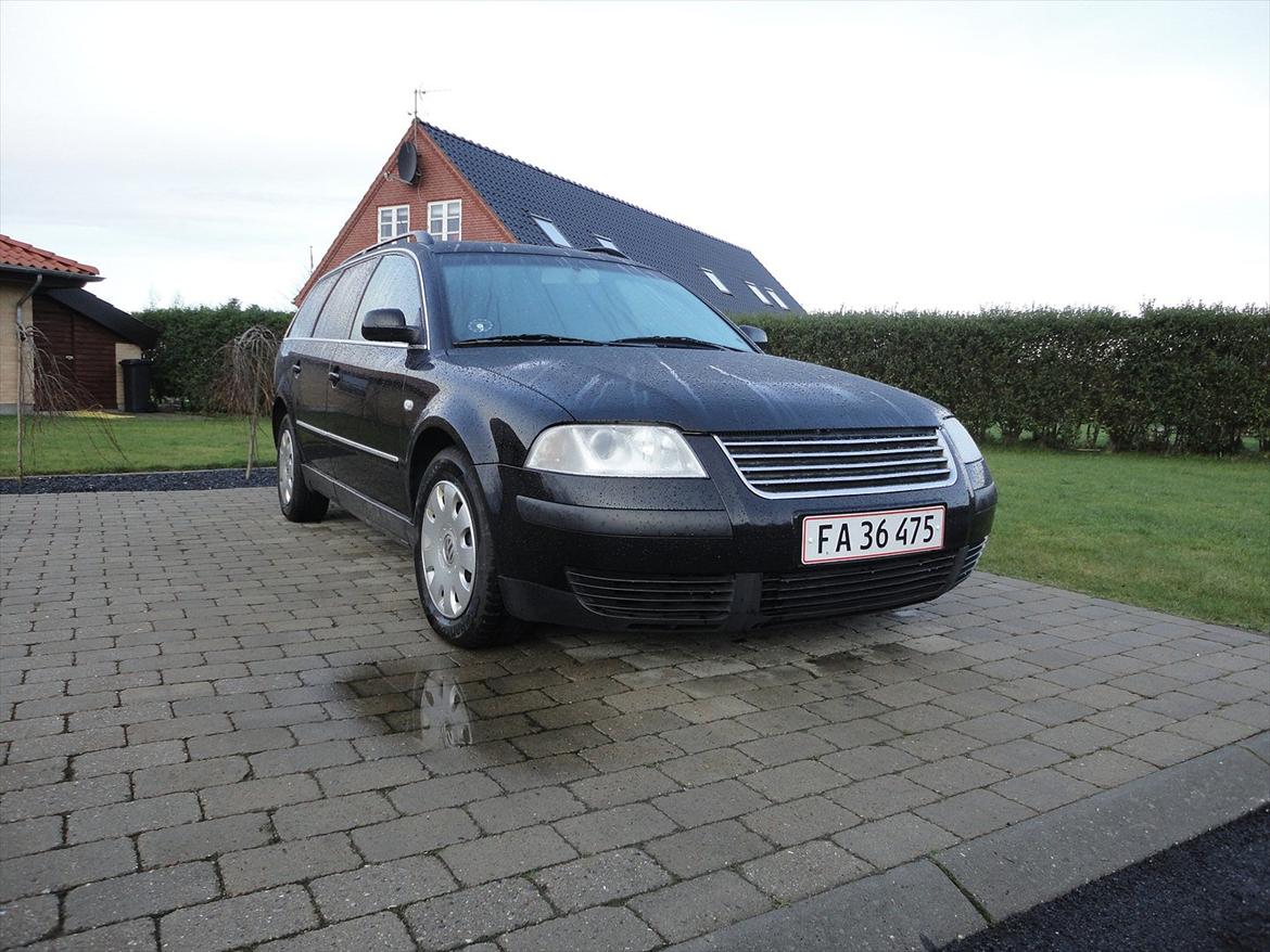 VW Passat 130hk TDI aut. SOLGT billede 2
