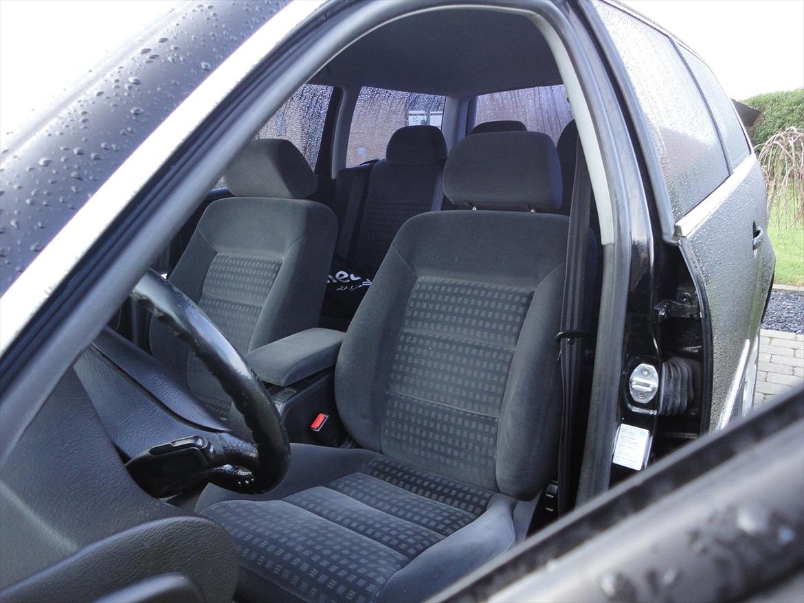 VW Passat 130hk TDI aut. SOLGT billede 7