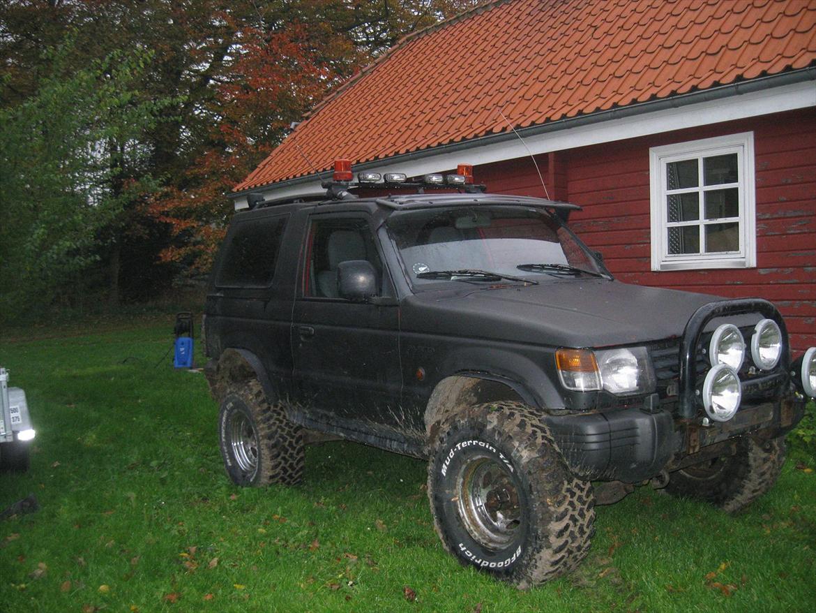 Mitsubishi pajero billede 2