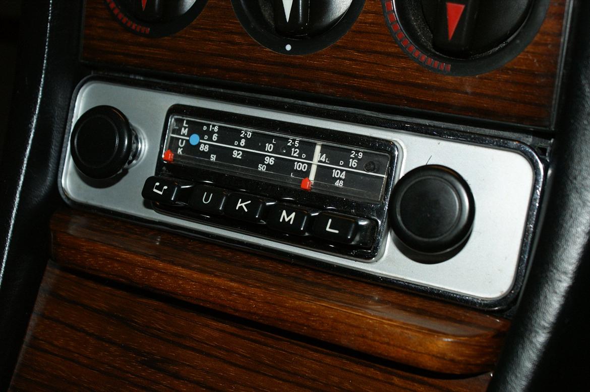 Mercedes Benz 230CE COUPE SERIE 123 - Min "nye" radio. billede 12