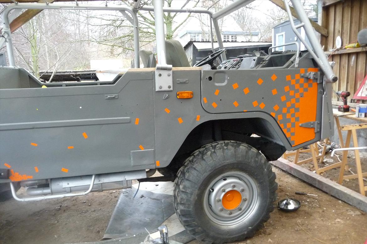 Volvo C303 Valp - Så er den ved at være klar. mangler dog håndtage, frontrude, spejl og lidt  kabelforbinding. billede 2