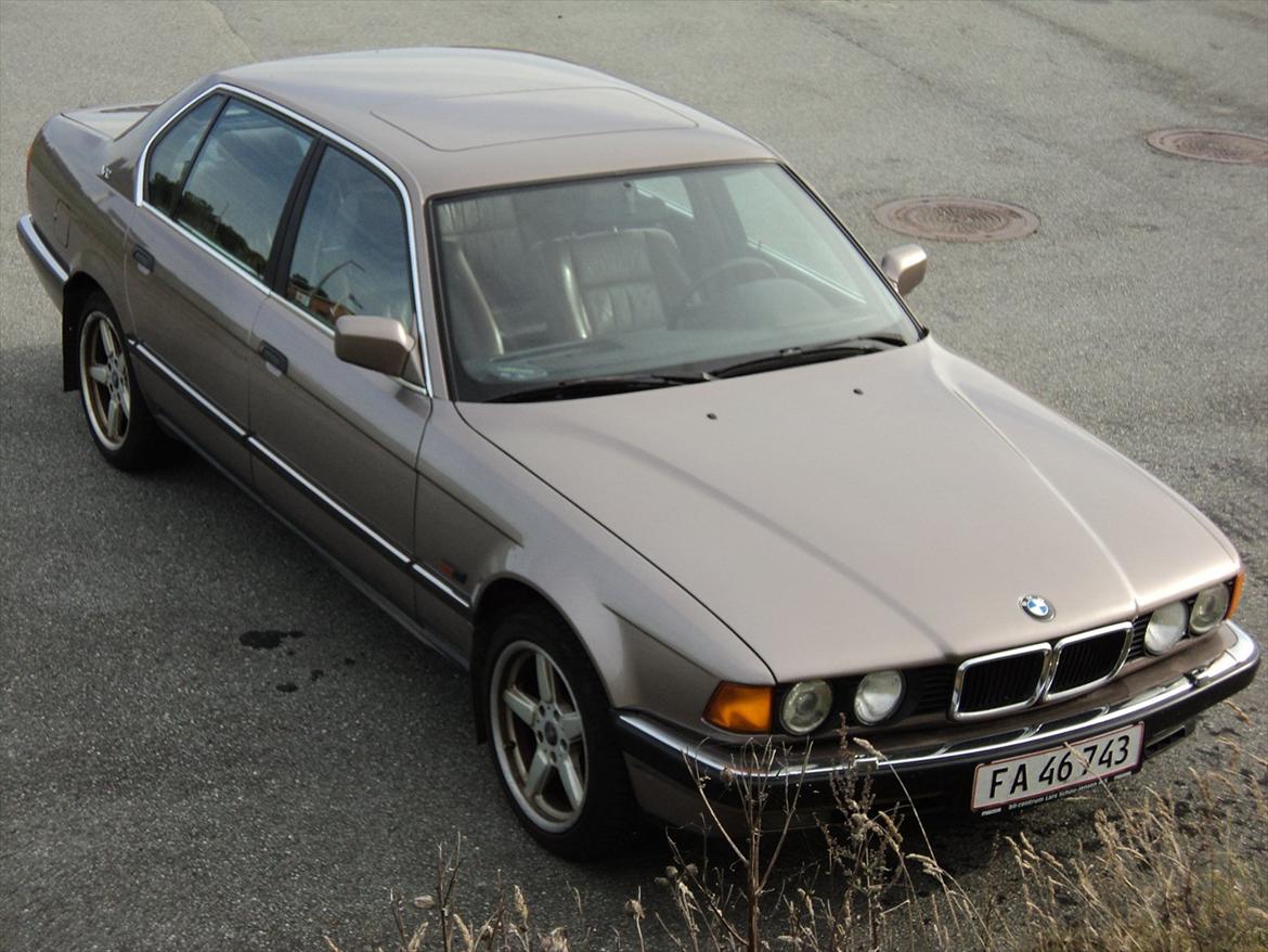 BMW E32 750iLA V12 billede 4