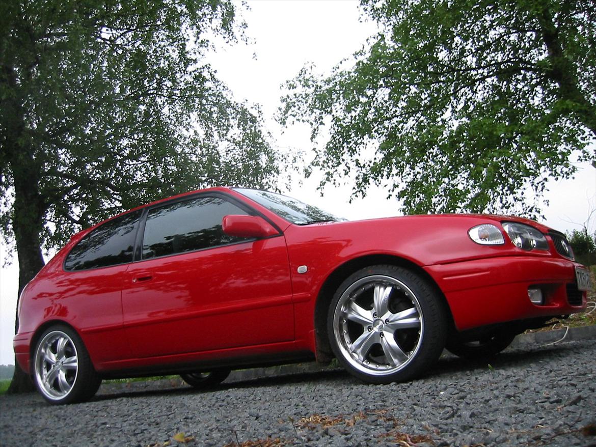 Toyota Corolla ZZE111  billede 1