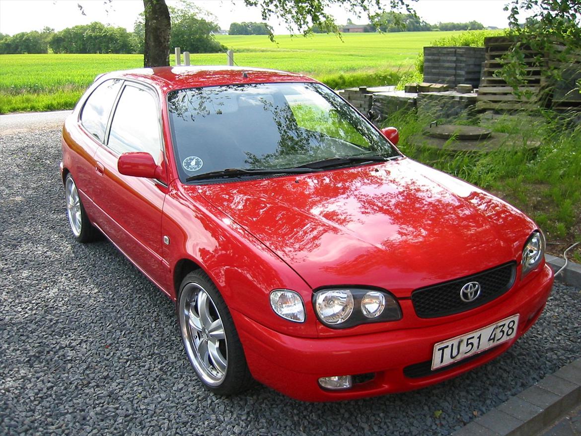 Toyota Corolla ZZE111  billede 4