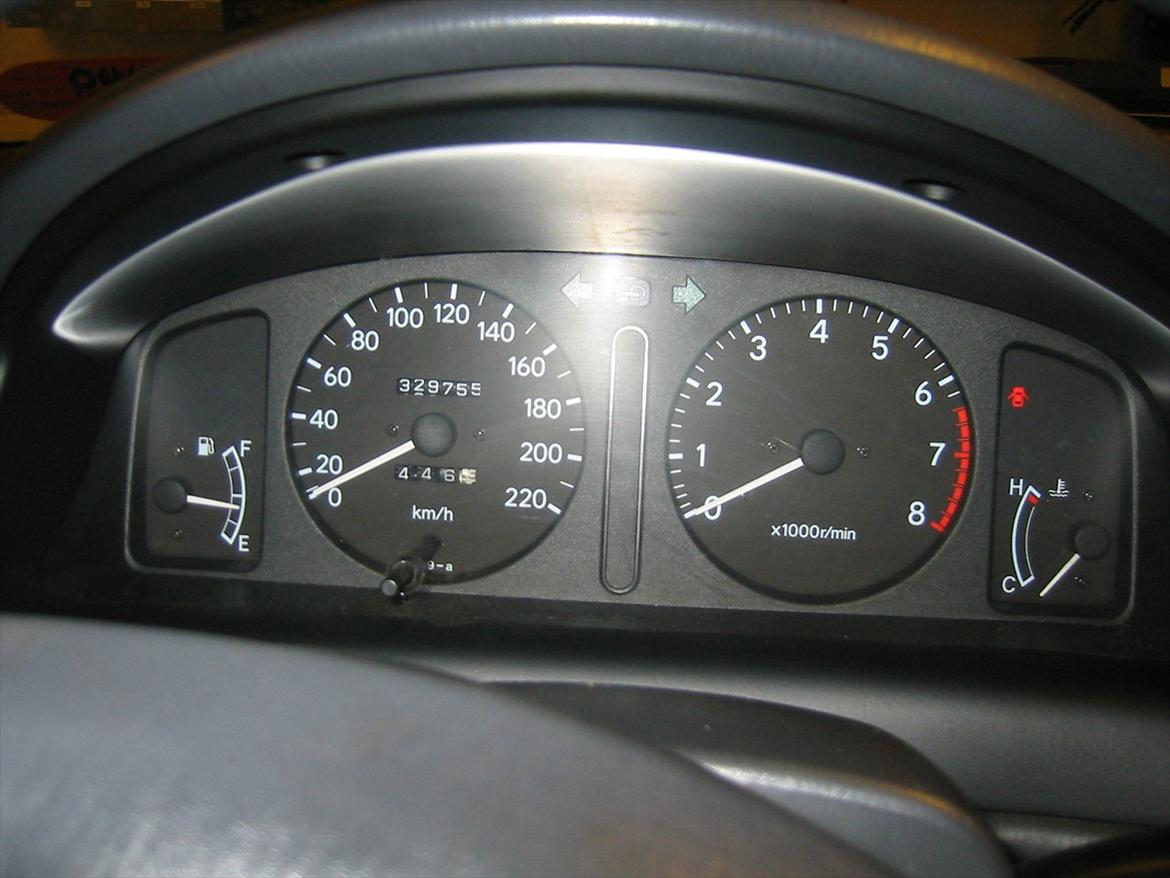 Toyota Corolla ZZE111  billede 10