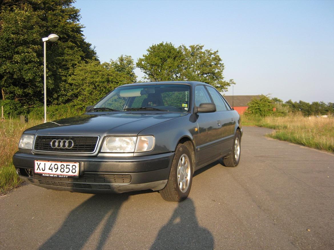 Audi 100  billede 1