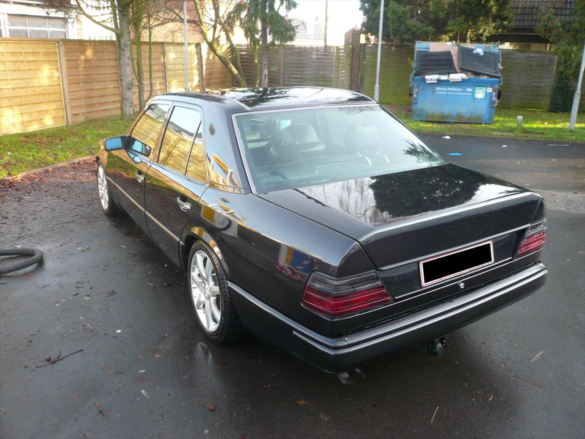 Mercedes Benz 300E Sportline *SOLGT* billede 5