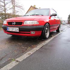 Opel Astra F stc (Familie Cruser`en)