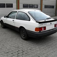 Ford Sierra <solgt>