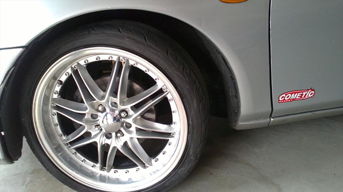 Mazda 323 F med turbo SOLGT. billede 6