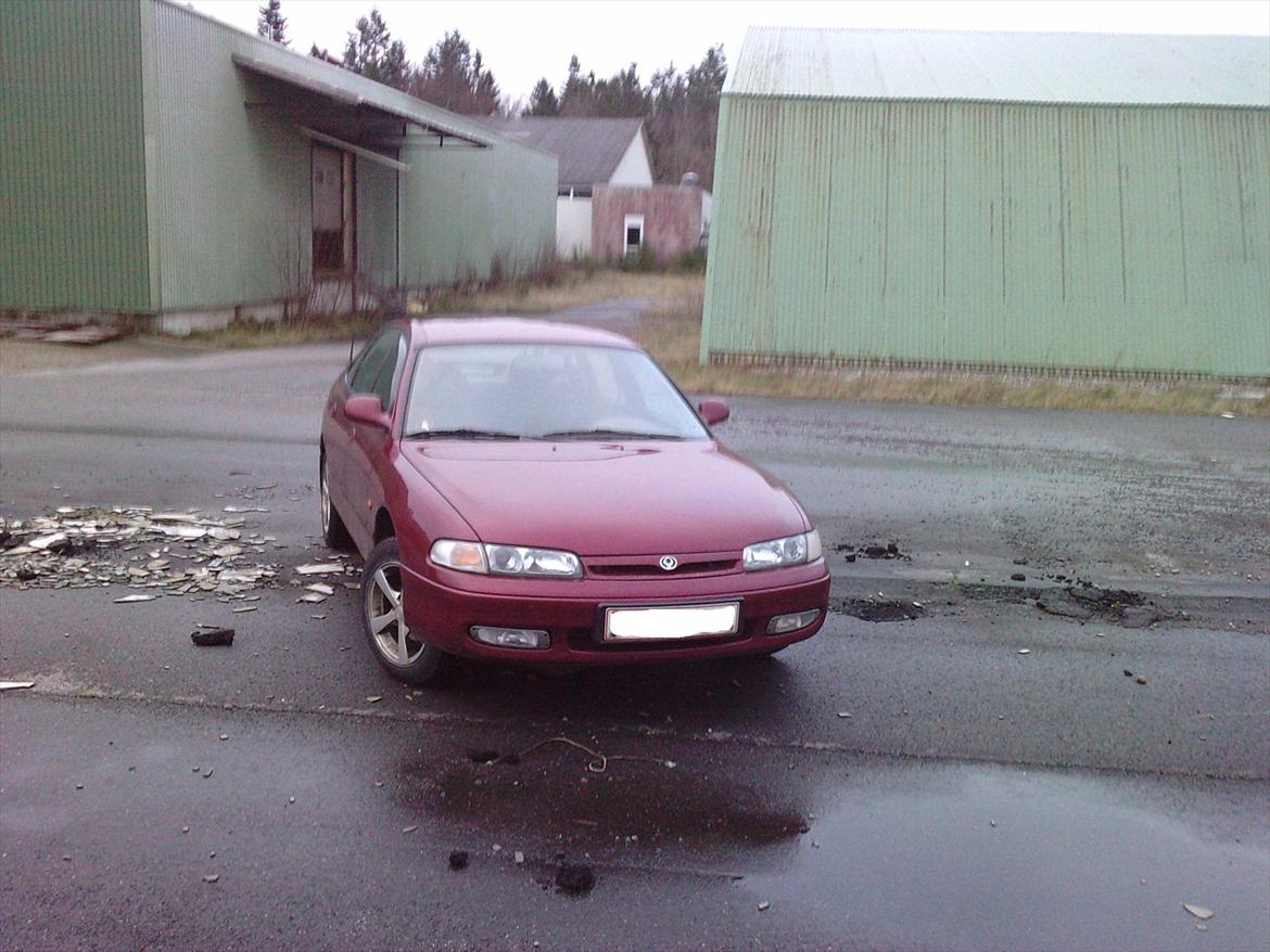 Mazda 626 1,8i 16v (død) billede 1