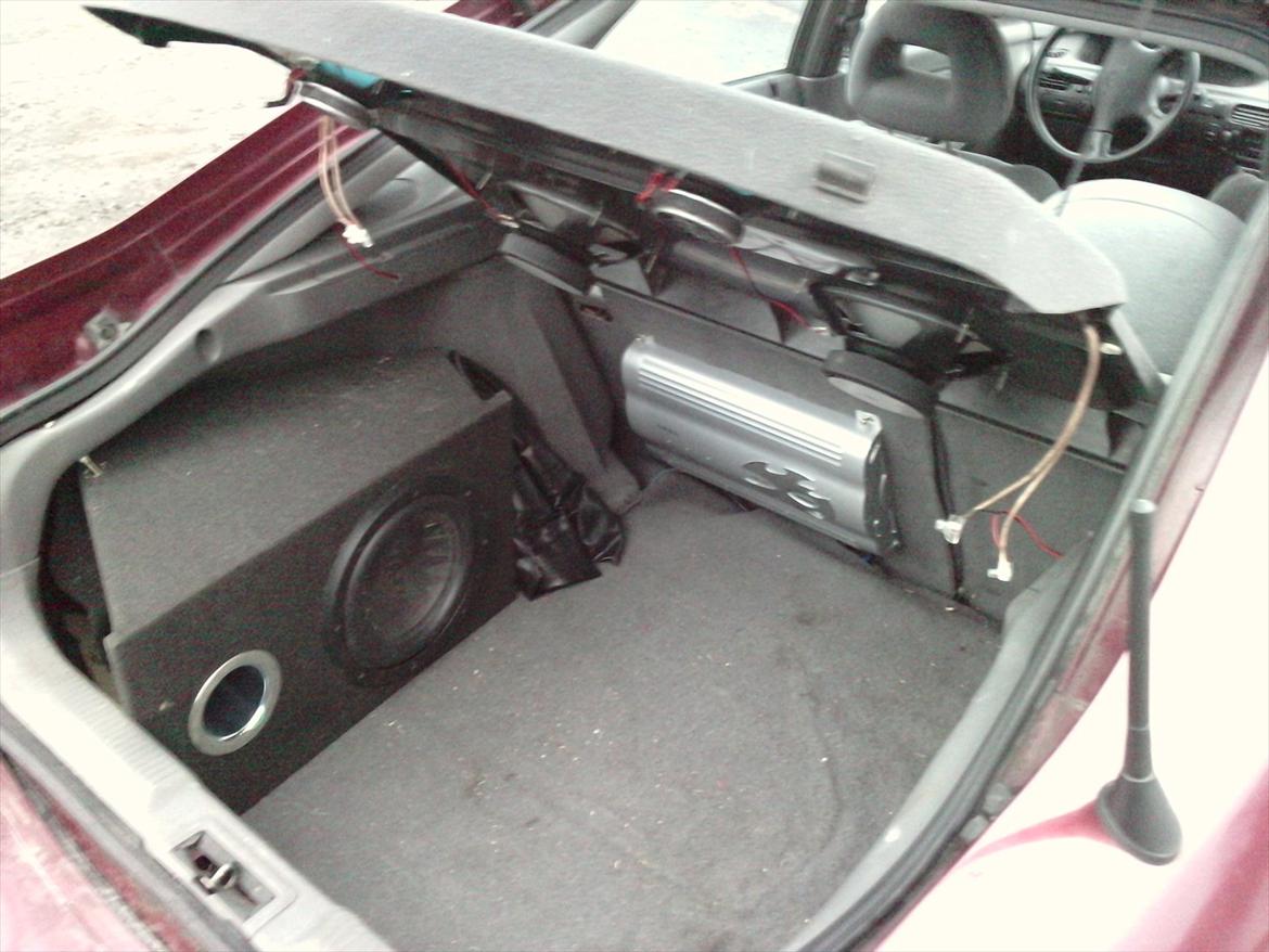 Mazda 626 1,8i 16v (død) billede 9