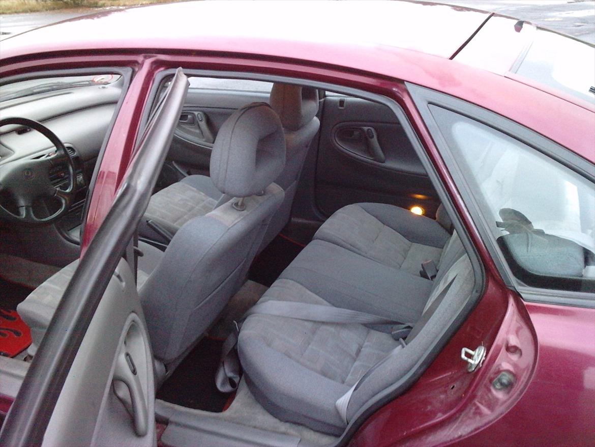 Mazda 626 1,8i 16v (død) billede 15