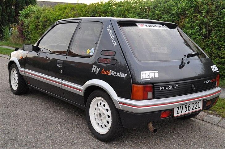 Peugeot 205 1,6 gti billede 3