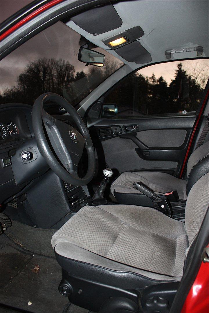 Alfa Romeo 146 billede 17