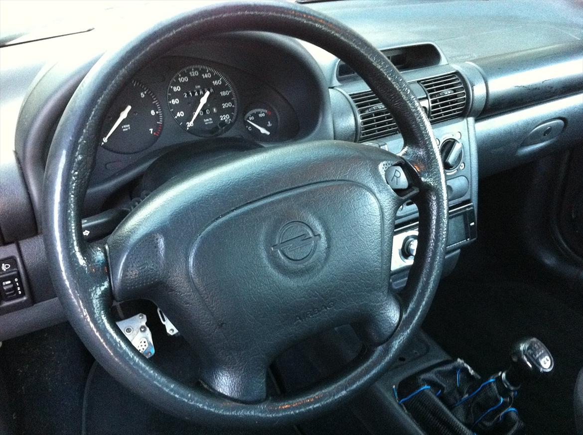 Opel Tigra 1,6i 16v billede 17