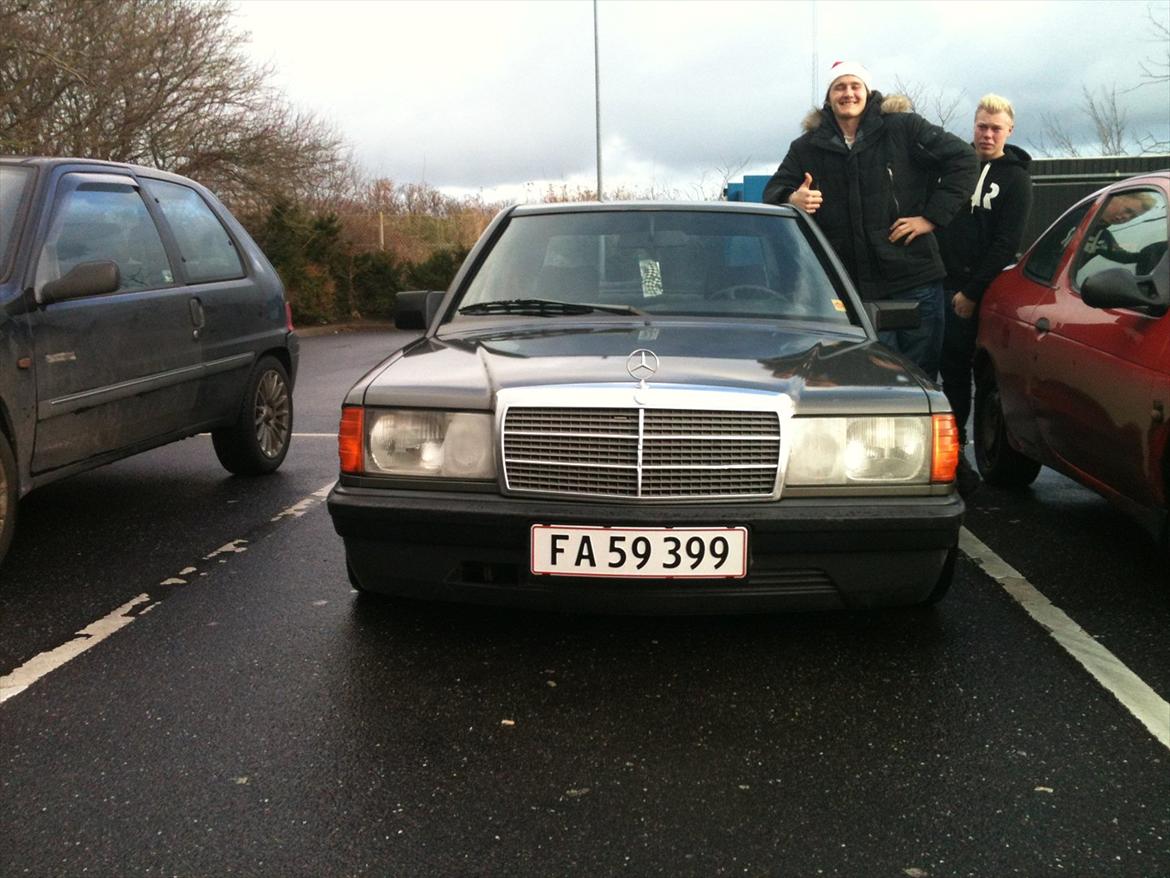 Mercedes Benz 190E billede 2